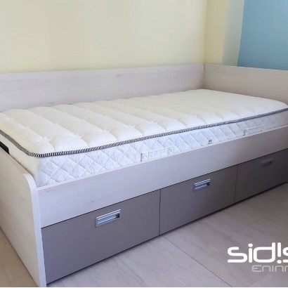 Κρεβάτι Jaxon με ξύλινη πλάτη και 3 συρτάρια αποθήκευσης